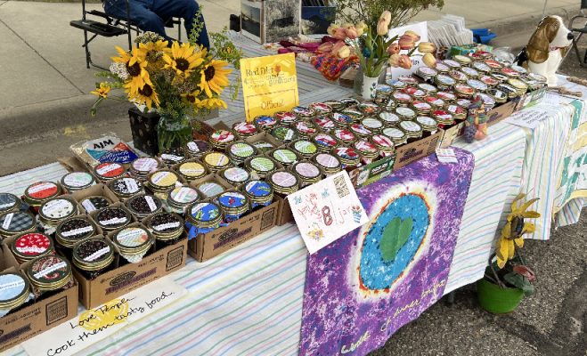 The Jelly By Shelley table of jars at the Thermopolis market
